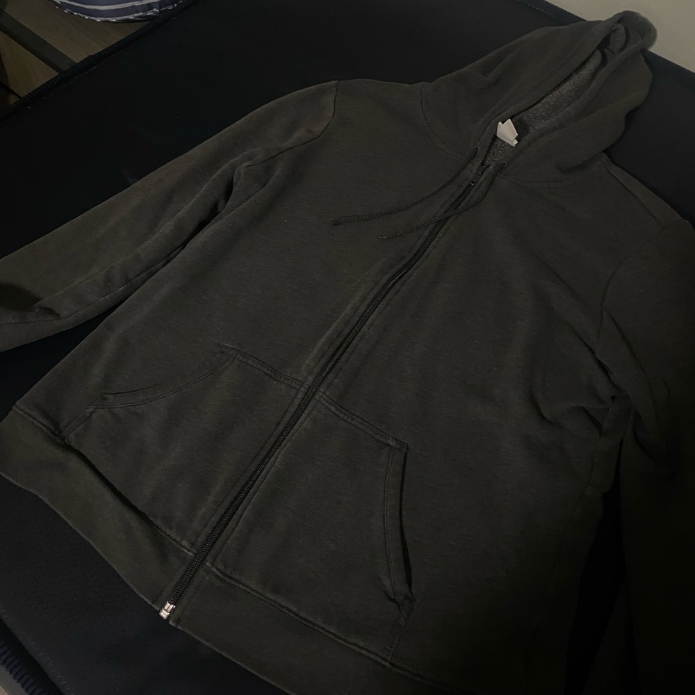 Everlast sports sweater